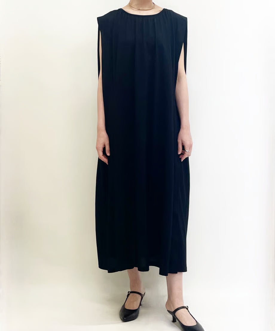 パジャマの次に着るワンピース、日常のユニフォーム　ナナイロトイロ　コットンワンピース