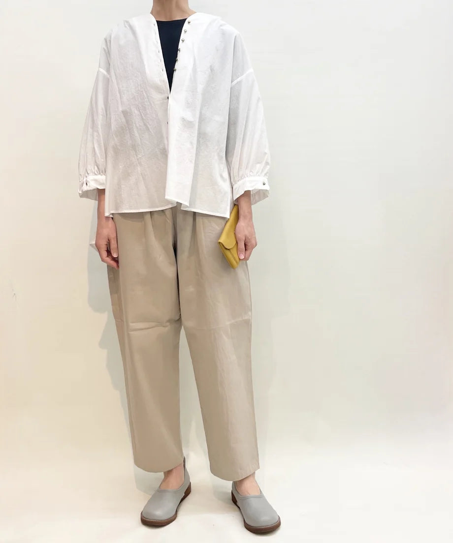 パジャマの次に履くパンツ、日常のユニフォーム　ナナイロトイロ　コットンテーパードパンツ