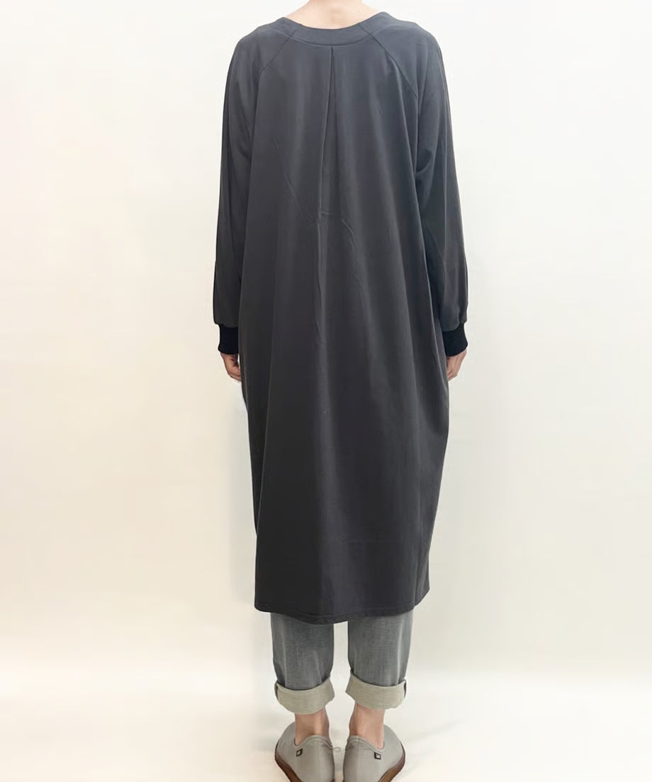 パジャマの次に着るワンピース、日常のユニフォーム　ナナイロトイロ　チュニックワンピース