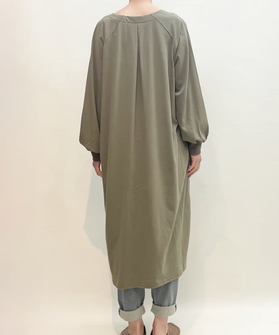 パジャマの次に着るワンピース、日常のユニフォーム　ナナイロトイロ　チュニックワンピース