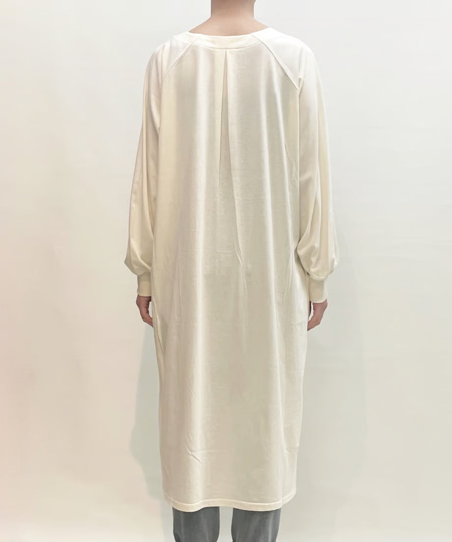 パジャマの次に着るワンピース、日常のユニフォーム　ナナイロトイロ　チュニックワンピース