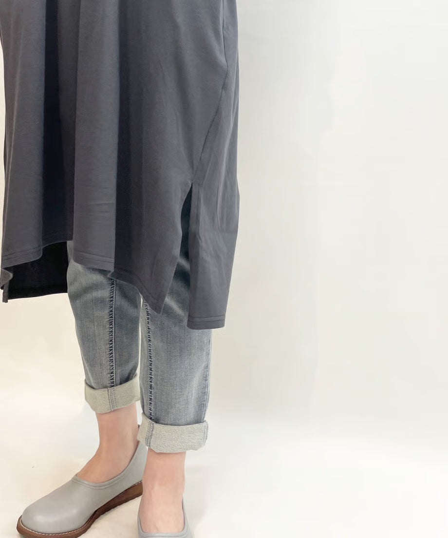 パジャマの次に着るワンピース、日常のユニフォーム　ナナイロトイロ　チュニックワンピース