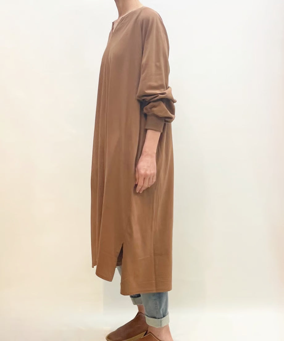 パジャマの次に着るワンピース、日常のユニフォーム　ナナイロトイロ　チュニックワンピース