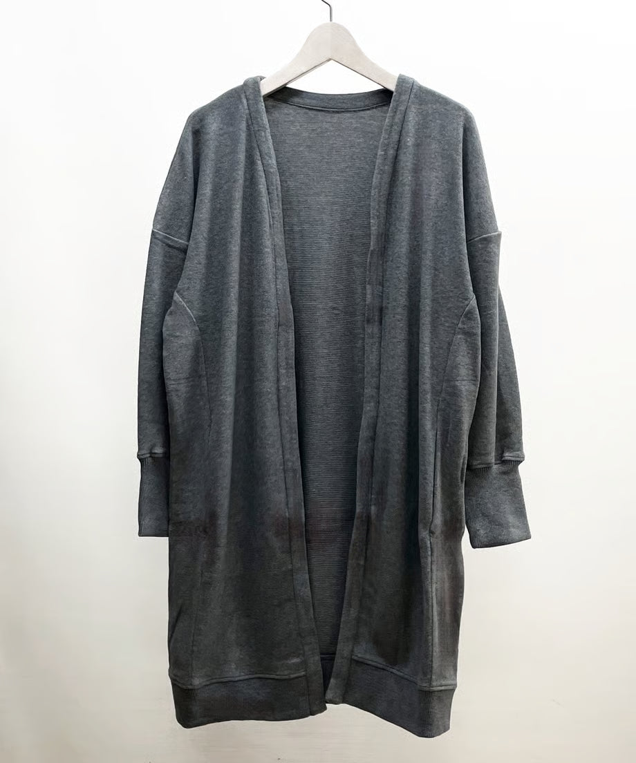 パジャマの次に着るカーディガン、日常のユニフォーム　ナナイロトイロ　オンフレッシュニットカーディガン　ロング丈