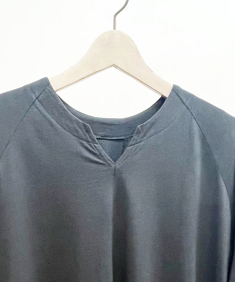 パジャマの次に着るカットソー、日常のユニフォーム　ナナイロトイロ　チュニックカットソー